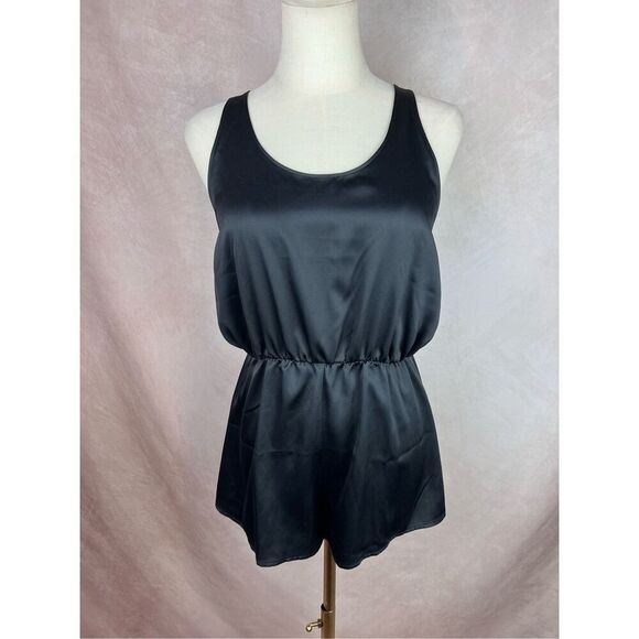 Victoria’s Secret Pajama Romper Lingerie NWT Size XS - Picture 1 of 8